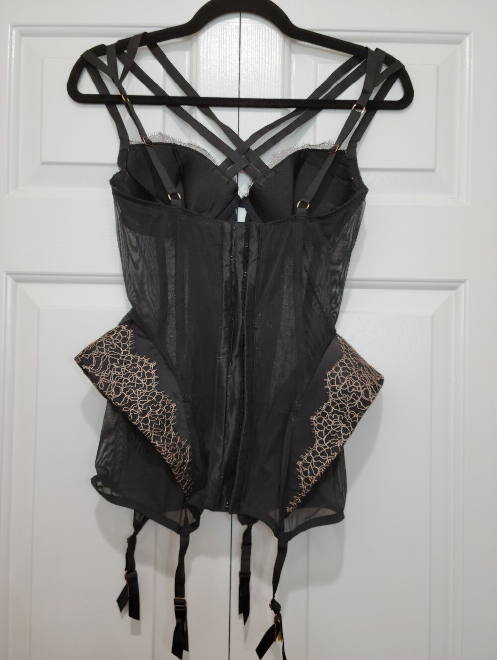 Victoria's Secret Black & Gold Lace Bustier - Picture 2 of 16